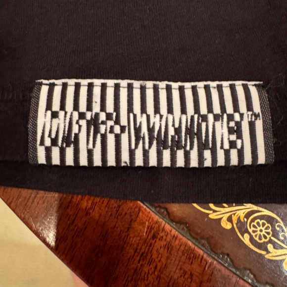 OFF-White-main label black tee - Picture 7 of 10